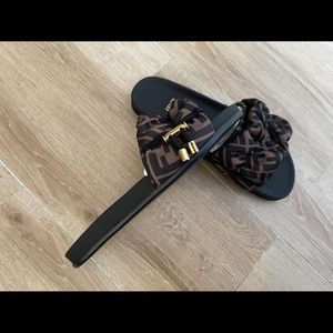 Fendi Illusion FF slide sandals Tabacco
